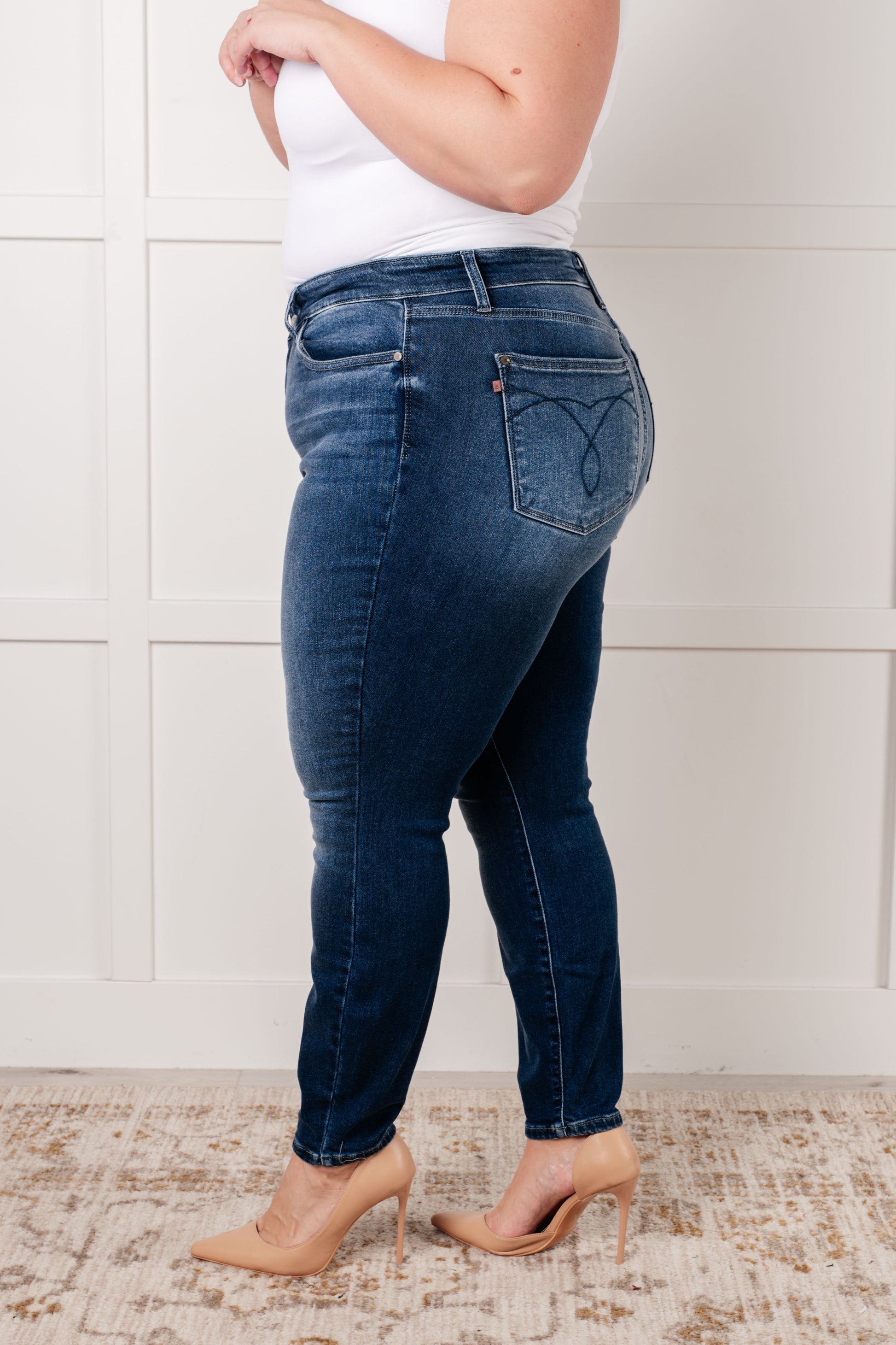 Judy Blue - Skylar Mid Rise Thermal Vintage Skinny Jean