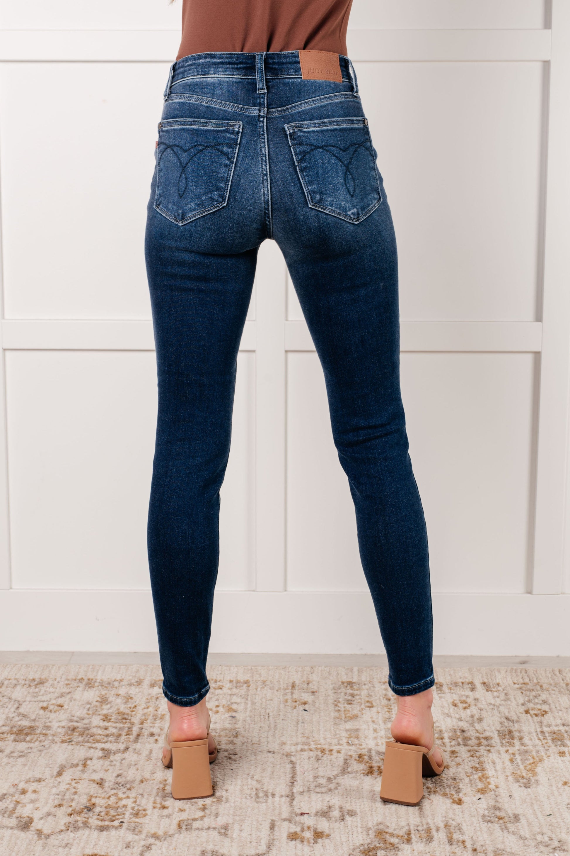 Judy Blue - Skylar Mid Rise Thermal Vintage Skinny Jean